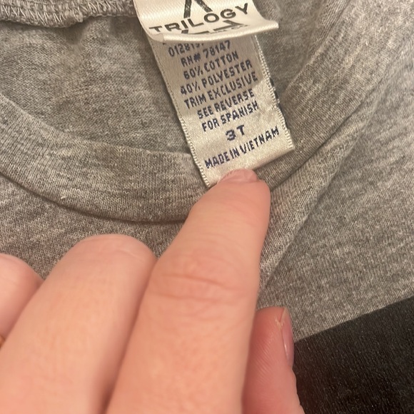 Bundle of Trilogy T3 t shirts used condition - perfect for outdoor playdates - Picture 2 of 6